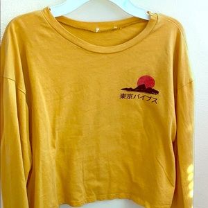 Juniors cropped Tokyo shirt